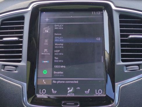 Used 2019 Volvo XC90 T5 Momentum w/ Multimedia Package AWD/4WD image 18