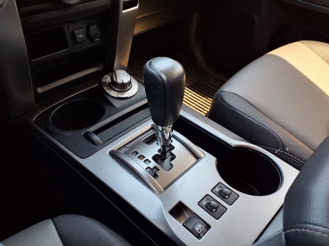 Used 2022 Toyota 4Runner SR5 Premium w/ Moonroof Package AWD/4WD image 27