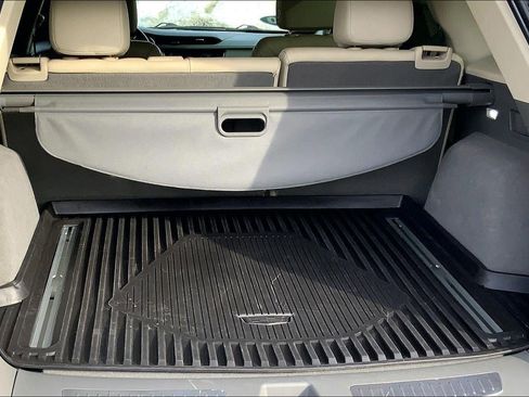 Used 2020 Cadillac XT5 Premium Luxury image 4