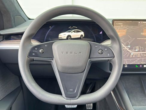 Used 2022 Tesla Model X AWD/4WD image 17