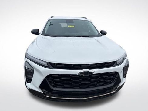 Used 2025 Chevrolet Trax ACTIV image 7