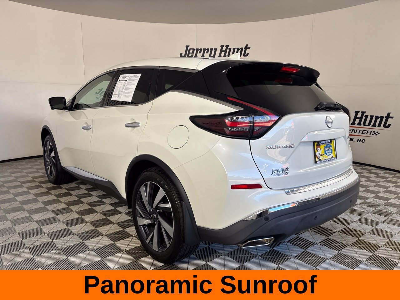 Used 2024 Nissan Murano SL FWD image 9