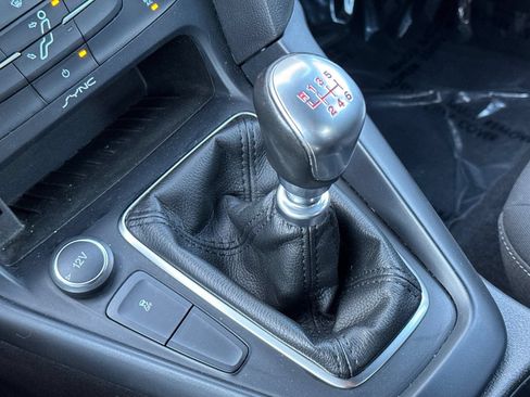 Used 2015 Ford Focus ST FWD image 21