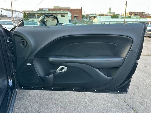 Used 2016 Dodge Challenger SXT Plus RWD image 27