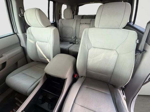 Used 2015 Honda Pilot LX image 13