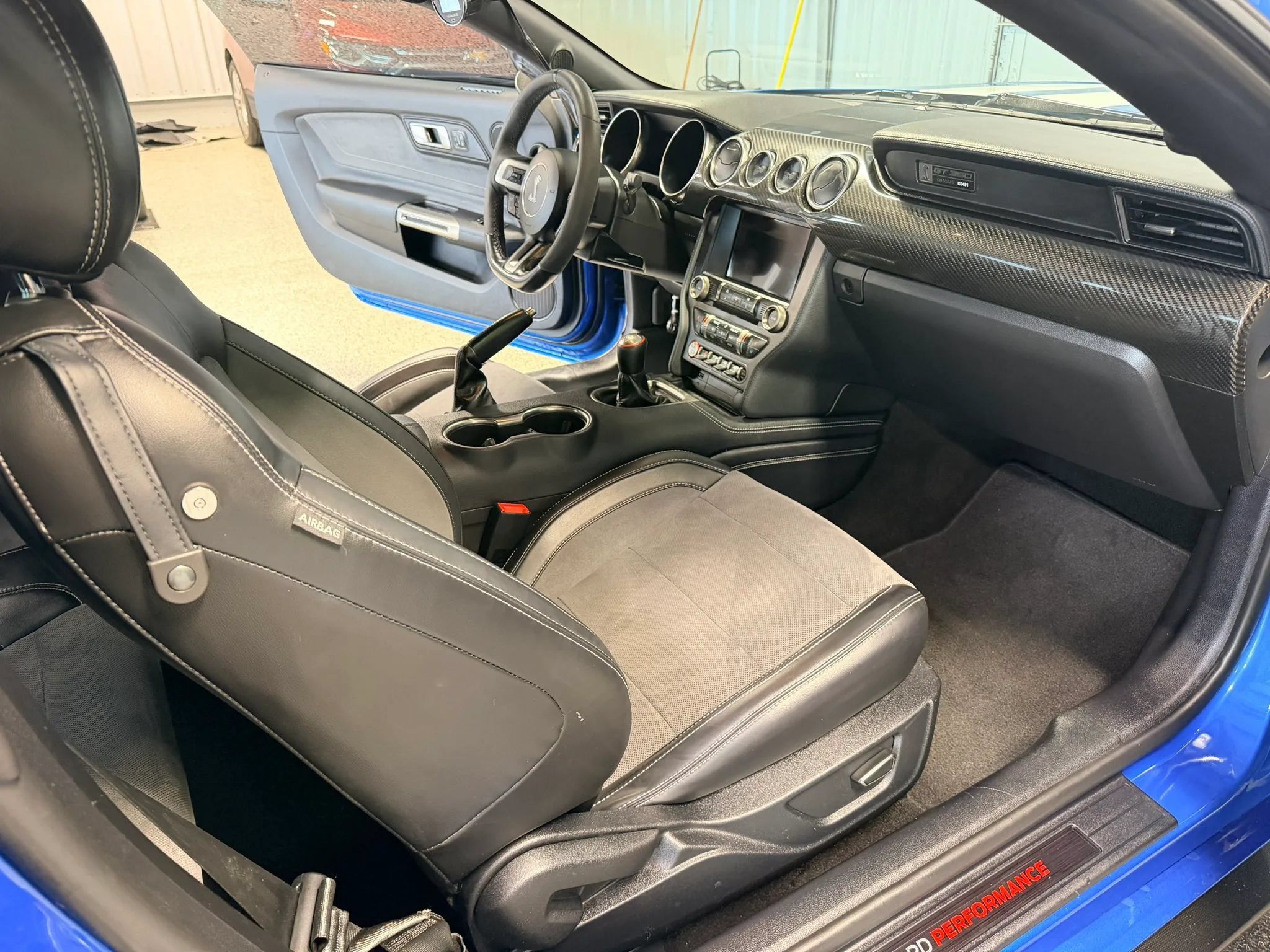 Used 2019 Ford Mustang Shelby GT350 w/ Technology Package RWD image 15