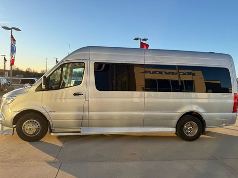 Used 2019 Mercedes-Benz Sprinter 170 image 8