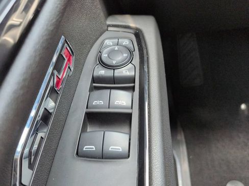 Used 2025 GMC Sierra 1500 AT4 w/ AT4 Premium Package AWD/4WD image 26