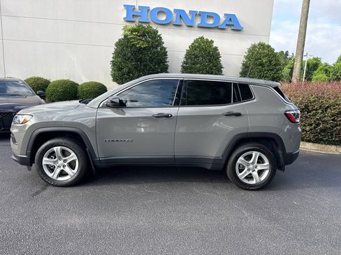 Used 2023 Jeep Compass Sport AWD/4WD image 6