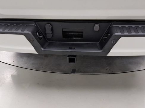 Certified 2023 Ford F150 Platinum w/ FX4 Off-Road Package AWD/4WD image 7