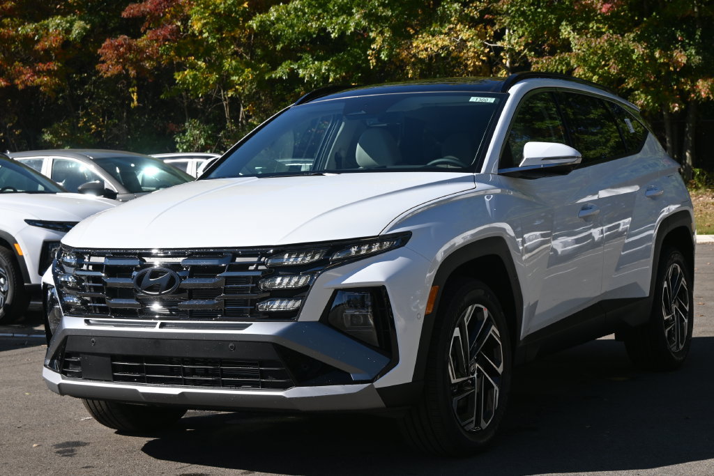New 2026 Hyundai Tucson Limited AWD/4WD image 2