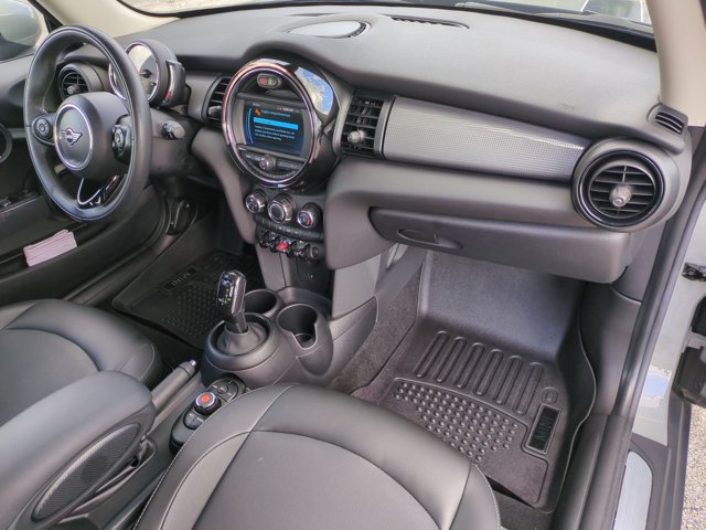 Used 2020 MINI Cooper 2-Door Hardtop FWD image 20