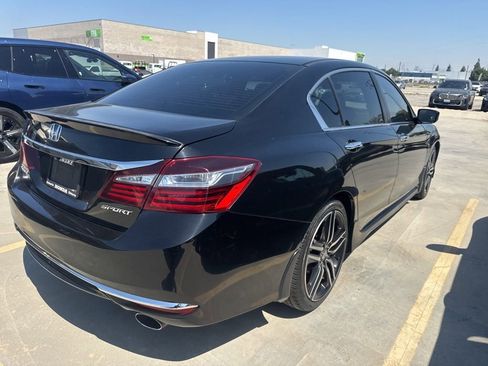 Used 2016 Honda Accord Sport image 5