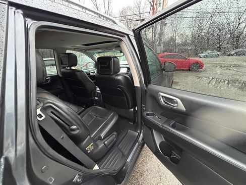 Used 2014 Nissan Pathfinder Platinum w/ Platinum Premium Package image 8