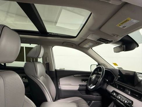 Used 2023 Honda Pilot Elite image 60