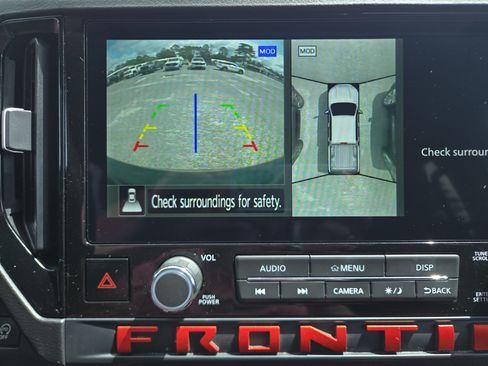 Used 2025 Nissan Frontier PRO-4X w/ Pro Convenience Package AWD/4WD image 15