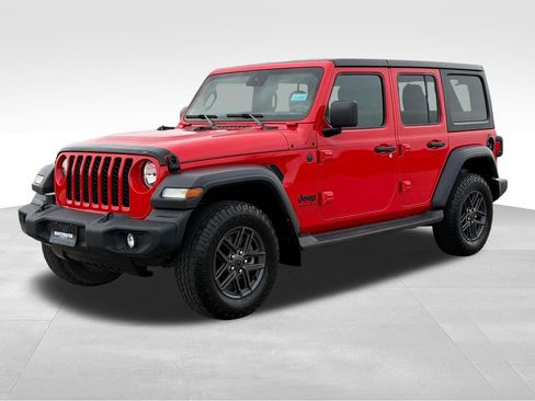 Used 2024 Jeep Wrangler Unlimited Sport AWD/4WD image 2
