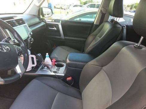 Used 2024 Toyota 4Runner SR5 Premium w/ Moonroof Package RWD image 10