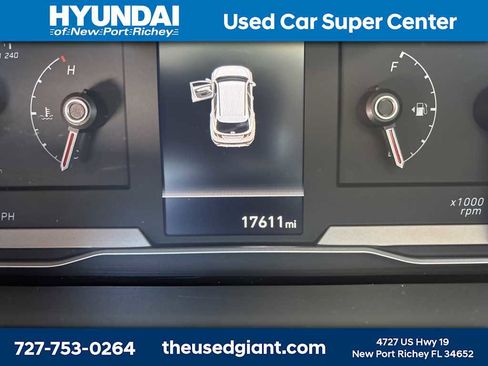 Used 2024 Hyundai Tucson SE image 11