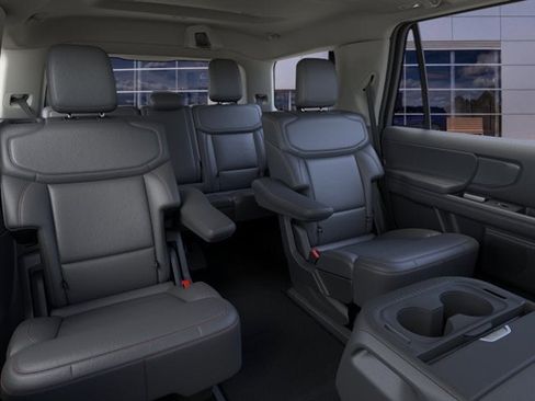 New 2025 Ford Expedition Active AWD/4WD image 11