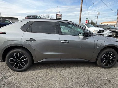 New 2026 Subaru Solterra Premium image 3