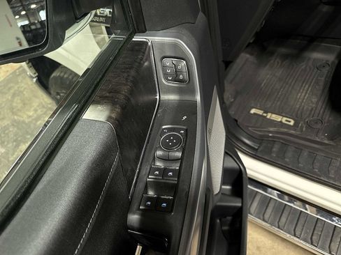 Used 2021 Ford F150 Lariat image 23