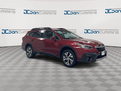 Used 2022 Subaru Outback Limited AWD/4WD image 2