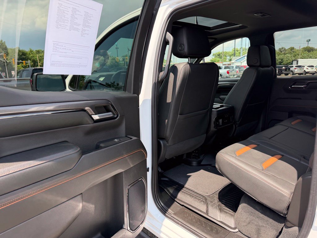 Used 2023 GMC Sierra 1500 AT4 w/ AT4 Preferred Package AWD/4WD image 14