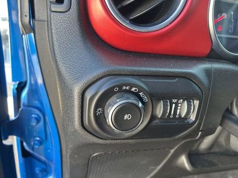 Used 2021 Jeep Wrangler Unlimited Rubicon image 7