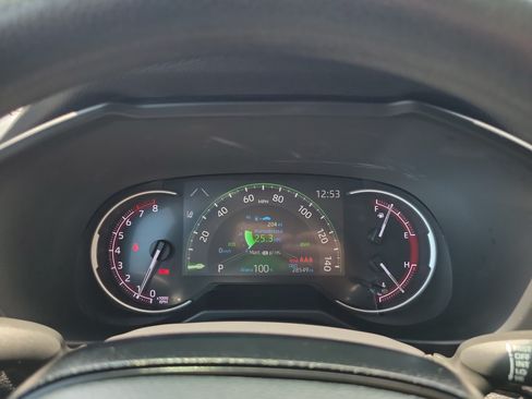 Used 2024 Toyota RAV4 XLE FWD image 28