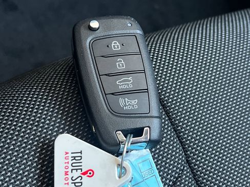 New 2026 Hyundai Elantra SE image 26