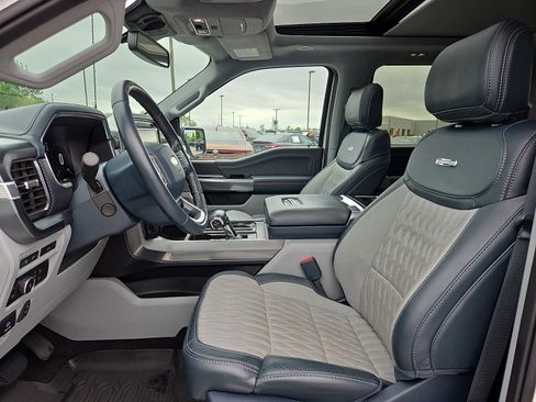 Used 2023 Ford F150 Limited image 15