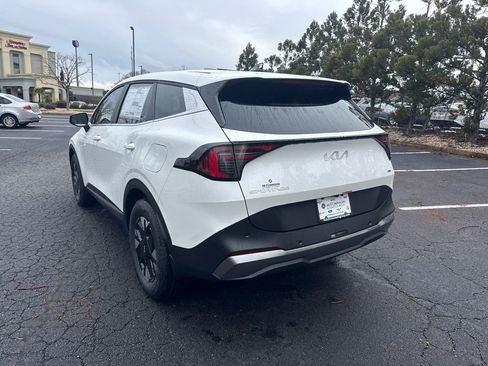 New 2026 Kia Sportage LX image 5