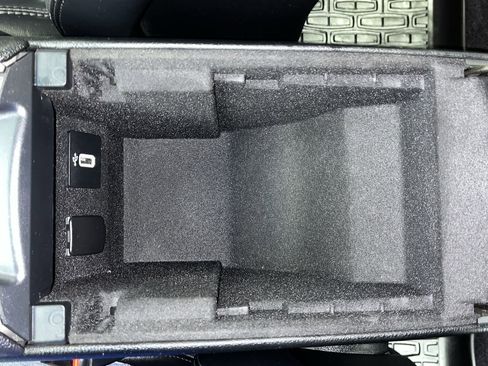 Used 2017 Lincoln MKZ Select w/ Climate Package image 25