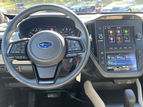 Used 2025 Subaru Forester AWD/4WD image 17