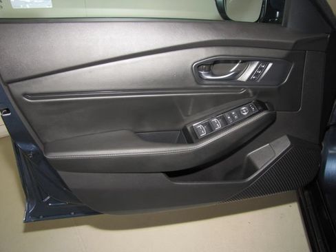 Used 2025 Honda Accord Touring image 10
