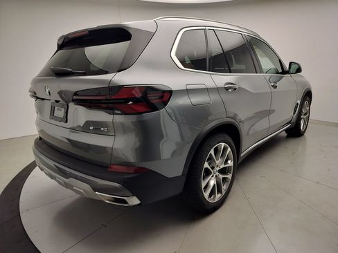 Certified 2026 BMW X5 sDrive40i RWD image 3
