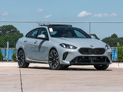 Used 2026 BMW 228i w/ Technology Package image 1