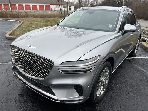 Used 2022 Genesis GV70 2.5T w/ Advanced Package image 25