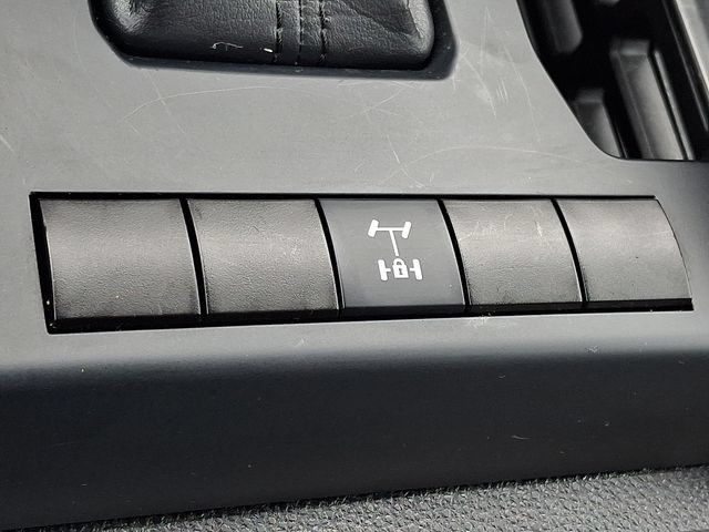 Used 2025 Toyota Tacoma TRD Off-Road AWD/4WD image 24