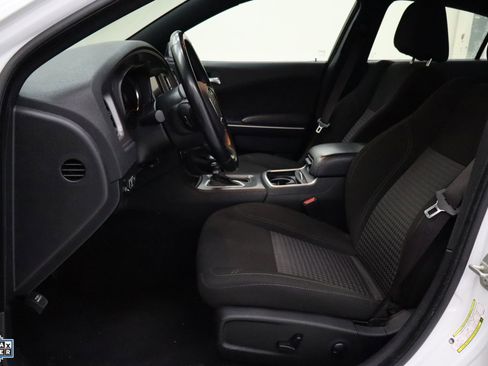 Used 2023 Dodge Charger SXT image 12