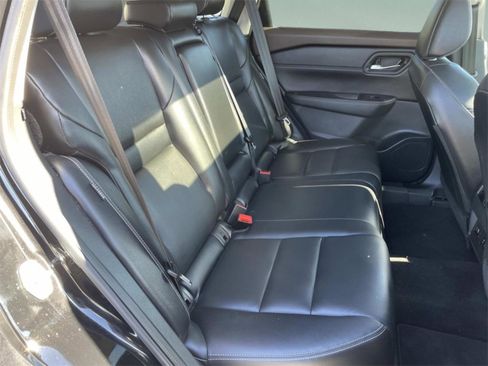 Used 2023 Nissan Rogue SL w/ SL Premium Package image 23