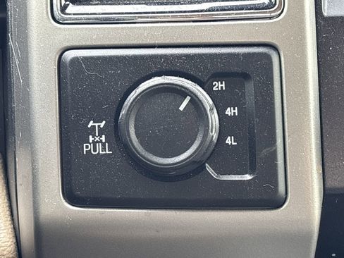 Used 2021 Ford F250 Lariat w/ Chrome Package image 19