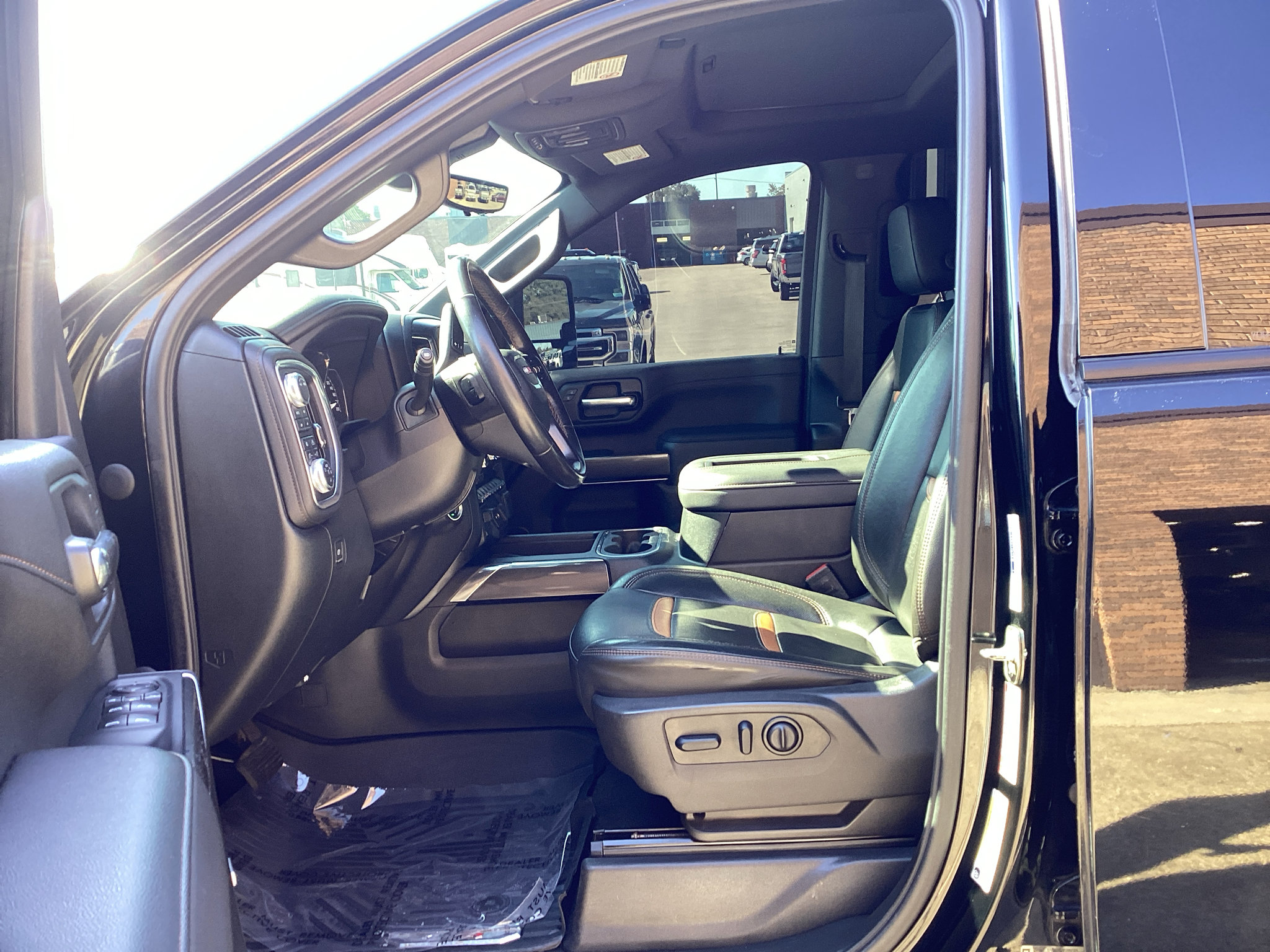 Used 2020 GMC Sierra 2500 AT4 w/ AT4 Premium Package AWD/4WD image 17