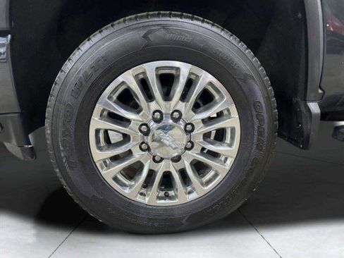 Used 2020 Chevrolet Silverado 2500 High Country w/ Technology Package AWD/4WD image 51