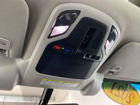 Used 2021 Subaru Outback Limited image 20