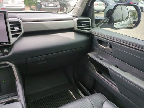 Used 2022 Toyota Tundra Limited RWD image 16