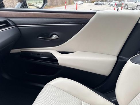 Certified 2025 Lexus ES 350 w/ Premium Package image 22