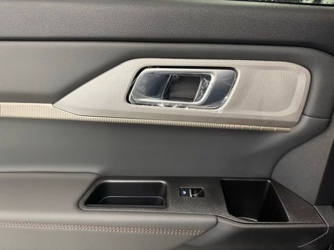 New 2026 Ford Explorer Active image 11