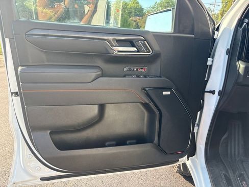Used 2025 GMC Sierra 1500 AT4 AWD/4WD image 10